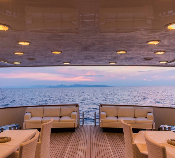Aft Deck Seating