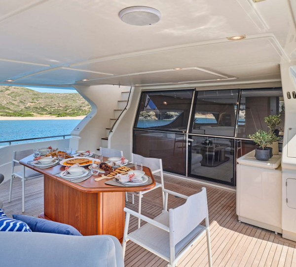 Exterior Dining Area