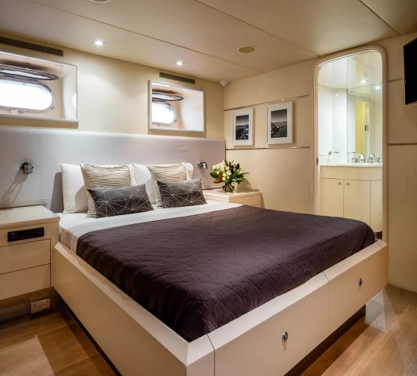 Double Cabin
