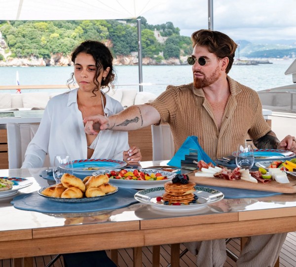 Exterior Relaxation Area With Dining