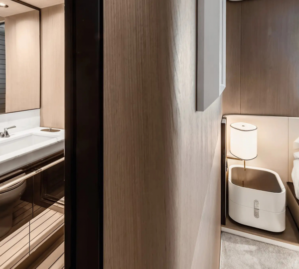 Master Stateroom Washroom