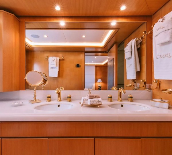 Guest Suite Attached Bathroom