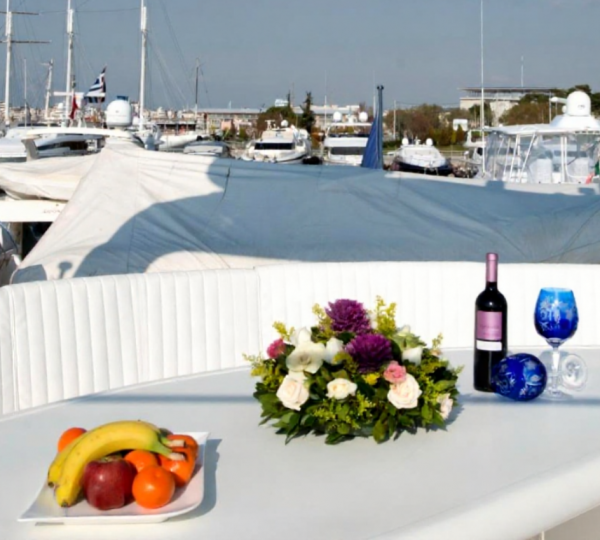 Sundeck Dining Area