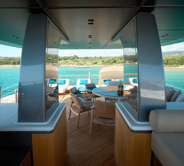 Opendeck Dining Area