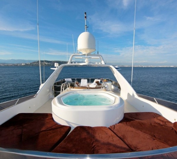 Exterior Sunbathing Area