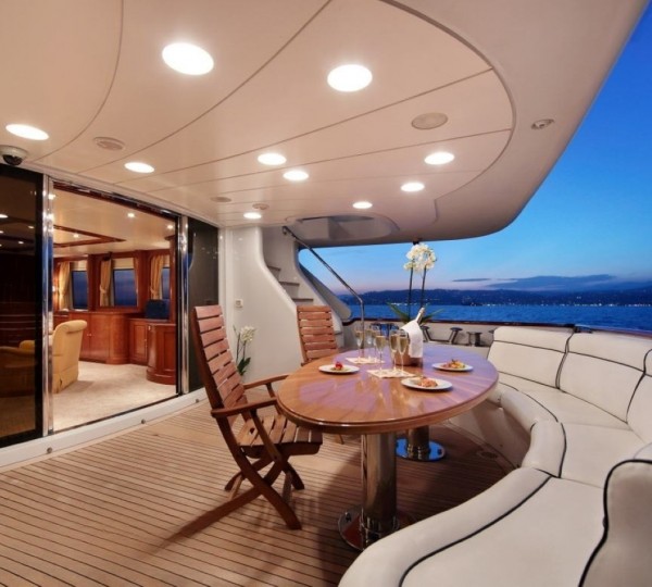 Exterior Dining Area