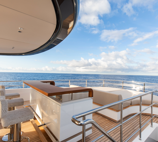 Sundeck Relaxation Area With Bar