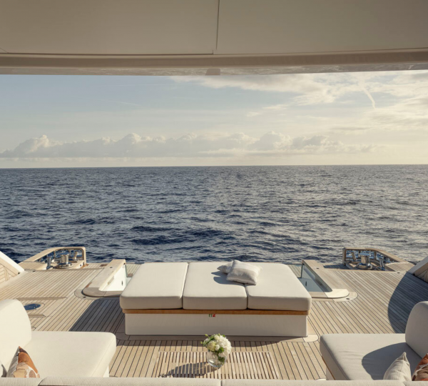 Opendeck Relaxation Area