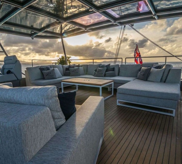 Aft Deck Seating