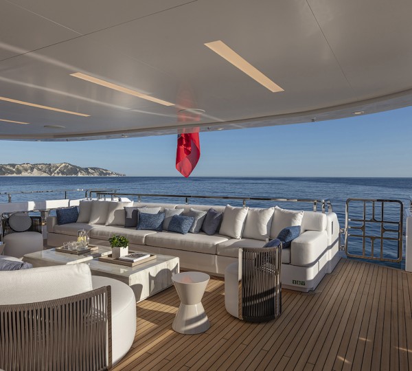 Aft Deck Seating