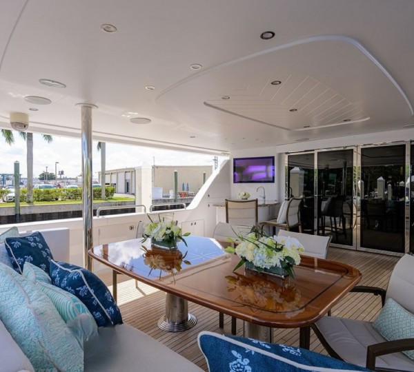 Exterior Relaxation Area With Dining