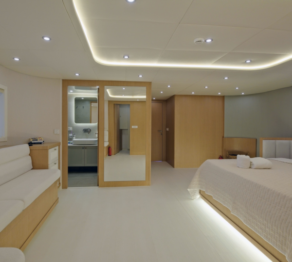 Master Stateroom Relaxation Area