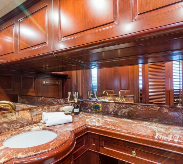 Master Ensuite Detail