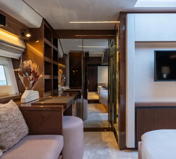 Master Stateroom Relaxation Area