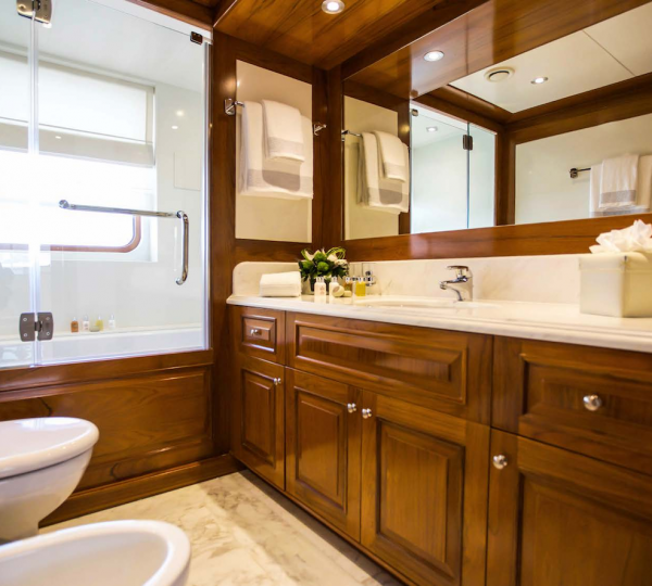 Master Ensuite Bathroom