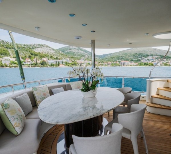 Exterior Dining Area