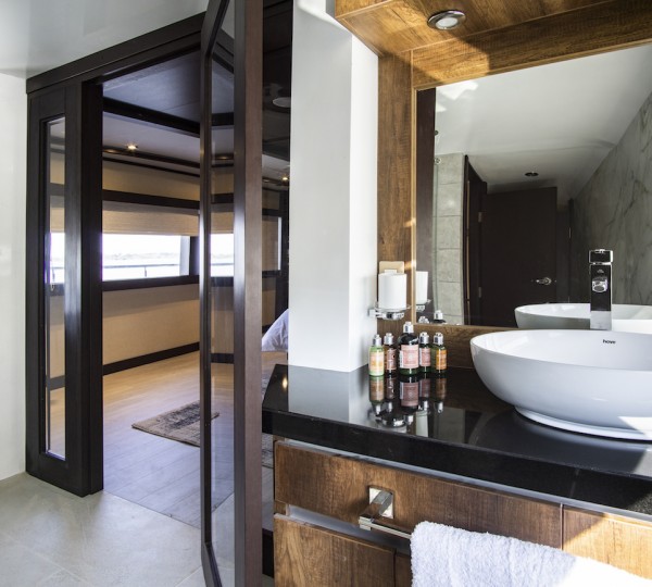 Master Suite Bathroom