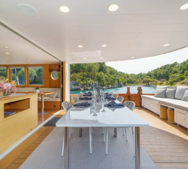 Exterior Relaxation Area With Dining