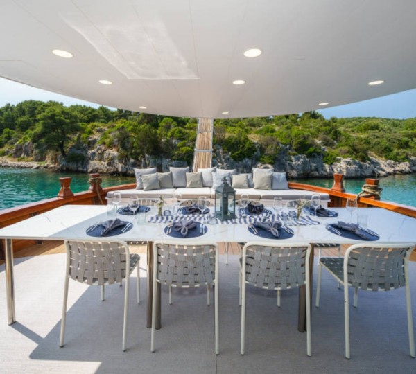 Exterior Dining Area