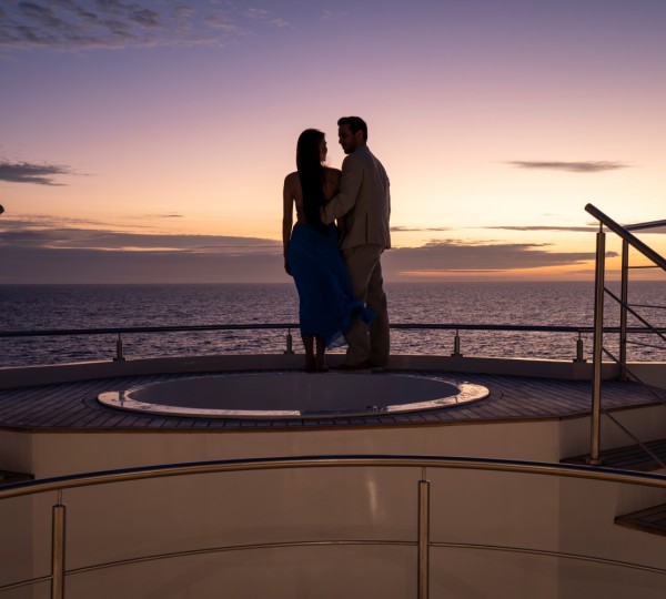 Exterior Sunbathing Area