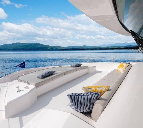 Foredeck Sunbathing Area