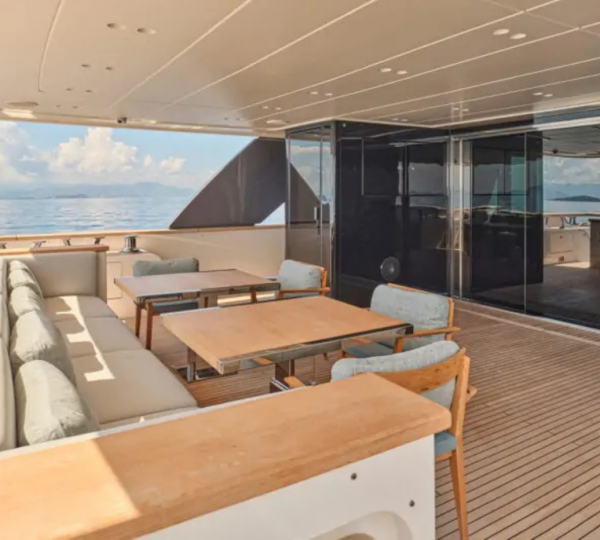 Opendeck Dining Area