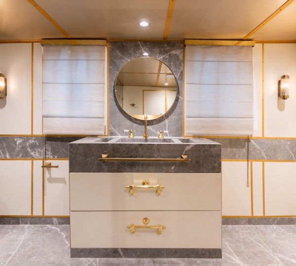 Master Ensuite Bathroom