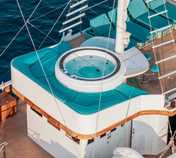 Open Sundeck Mini Pool Area