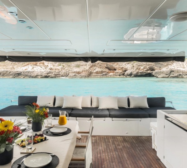 Exterior Relaxation Area With Dining