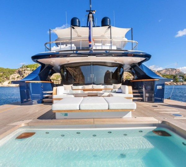 Exterior Sunbathing Area