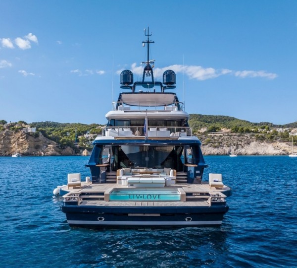 Exterior Sunbathing Area