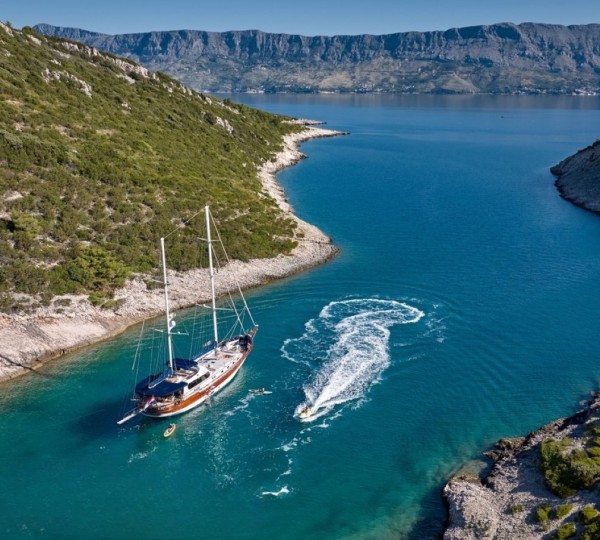 Playzone Area With Water Toys