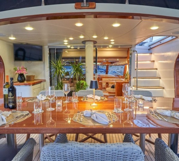 Exterior Dining Area