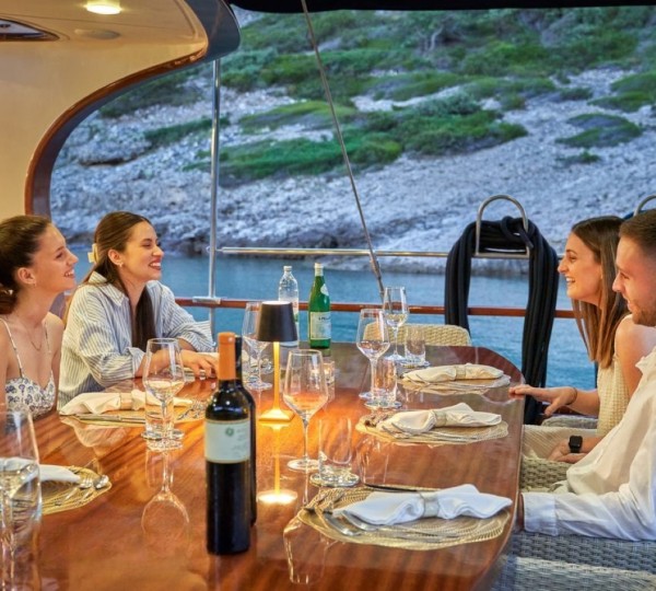 Exterior Dining Area