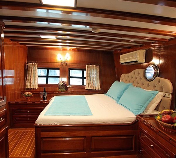 Double Cabin