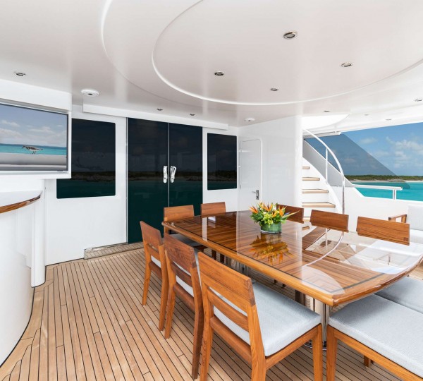 Aft Deck Alfresco Dining