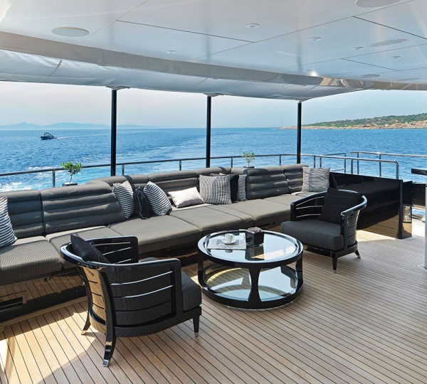 Aft Deck Seating