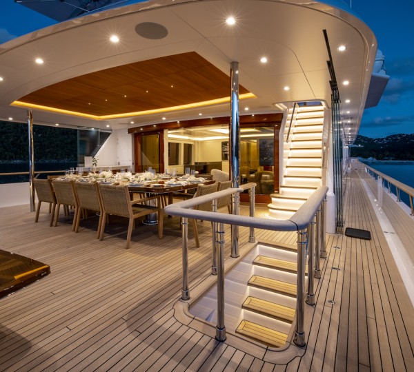 Upper Deck Aft Alfresco Dining