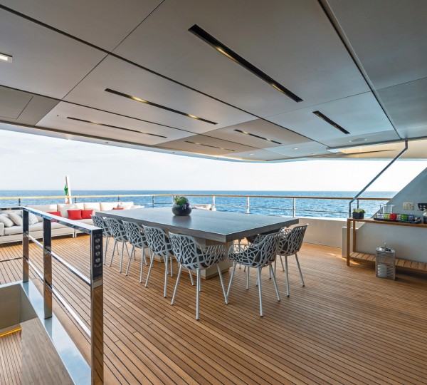 Deck Dining