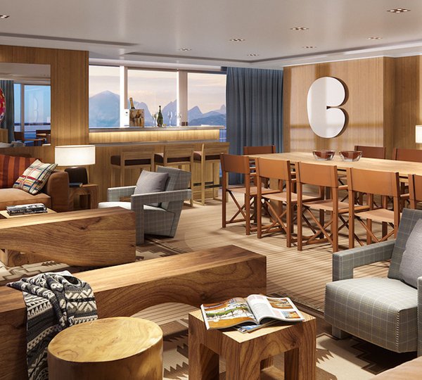 Saloon With Dining Area 