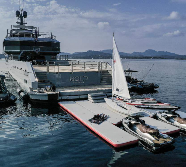 Swim Platform With Water Toys