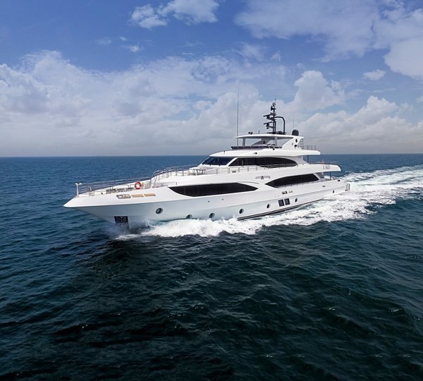Majesty 125 MY AltaVita  Superyacht