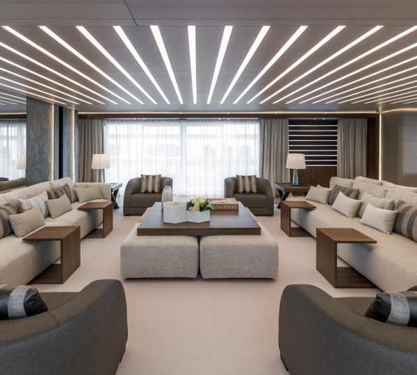 Saloon With Plenty Of Seating