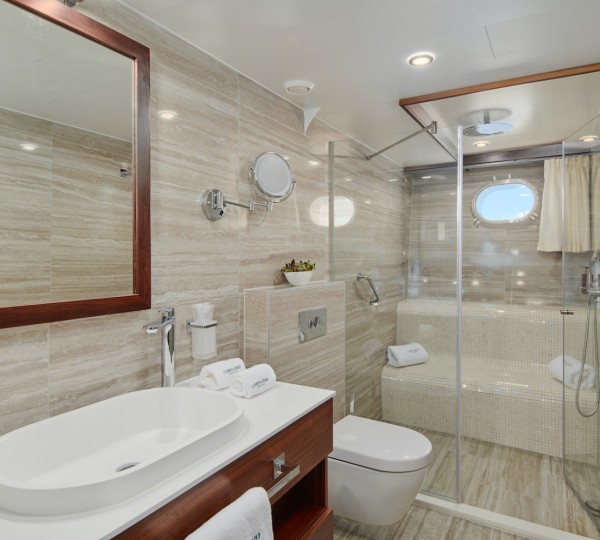 Master Ensuite Bathroom