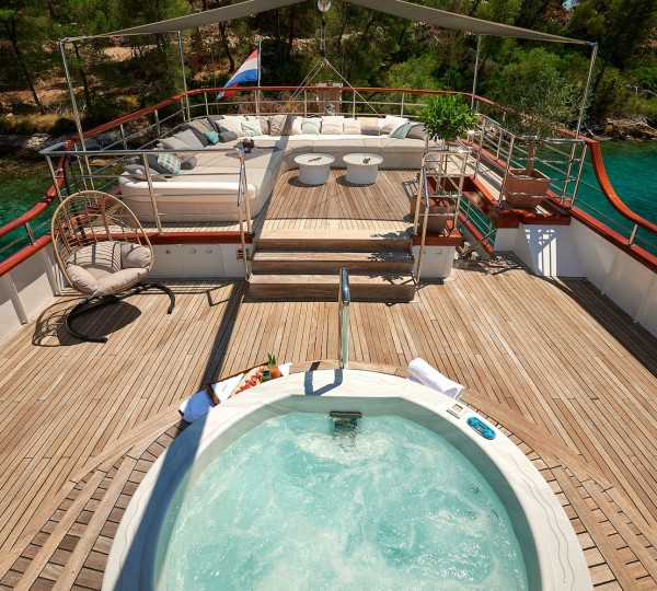 Sun Deck Jacuzzi