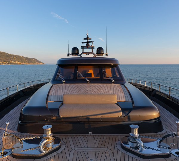 Sunbathing Area Forward