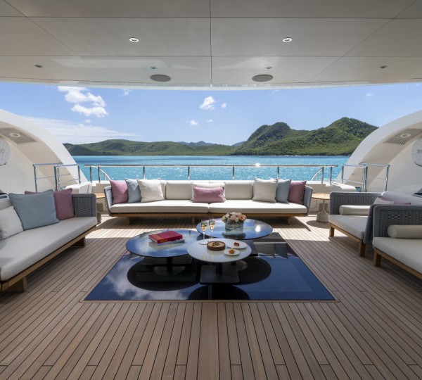 Aft Deck Seating