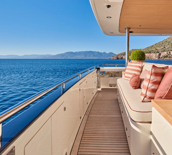 Foredeck Relaxation Area