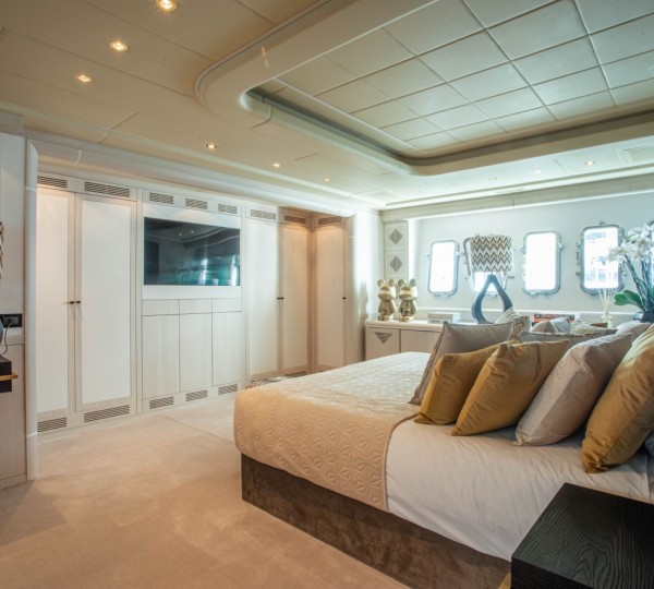 Master Stateroom 01