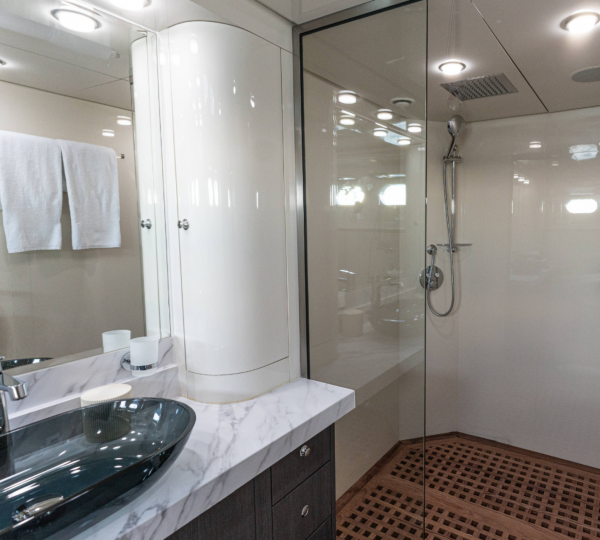 Master Washroom With Bath Area